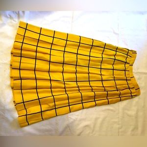 Silk Gorgeous Yellow and Black Pleaded Skirt